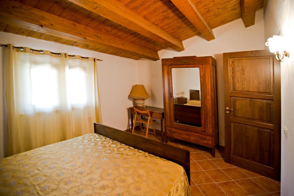 Agriturismo Miracco Atanasio Franco "Il Maniero" Santa Sofia d'Epiro Extérieur photo